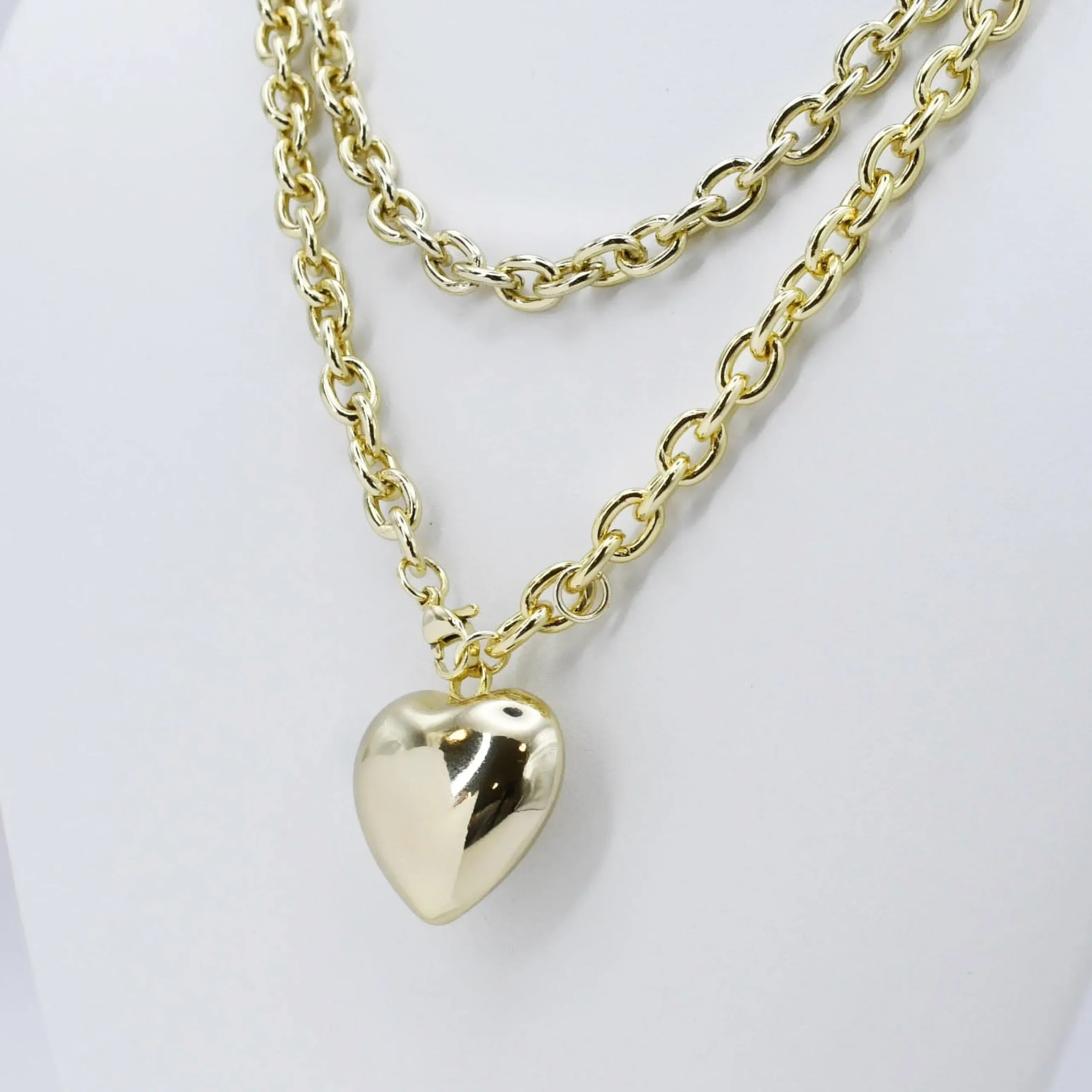 Treasure Jewels, Inc. Jewelry*Infinity Heart Chain Gold Necklace