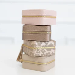 Hollis Handbags*Mini Jewelry Organizer